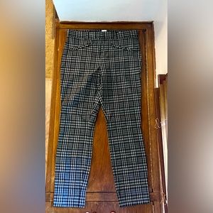 Business type pants black and white